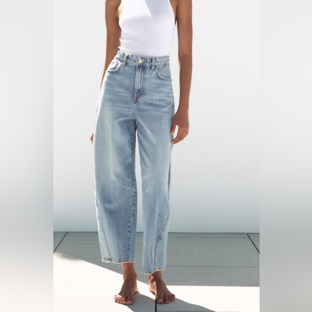 Zara TRF MID-RISE TAPERED JEANS
